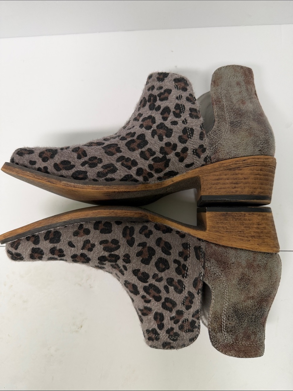 Roper Ava Leopard Snip Toe Slip-On Ankle Cowboy Booties Size 8 - Picture 3 of 14